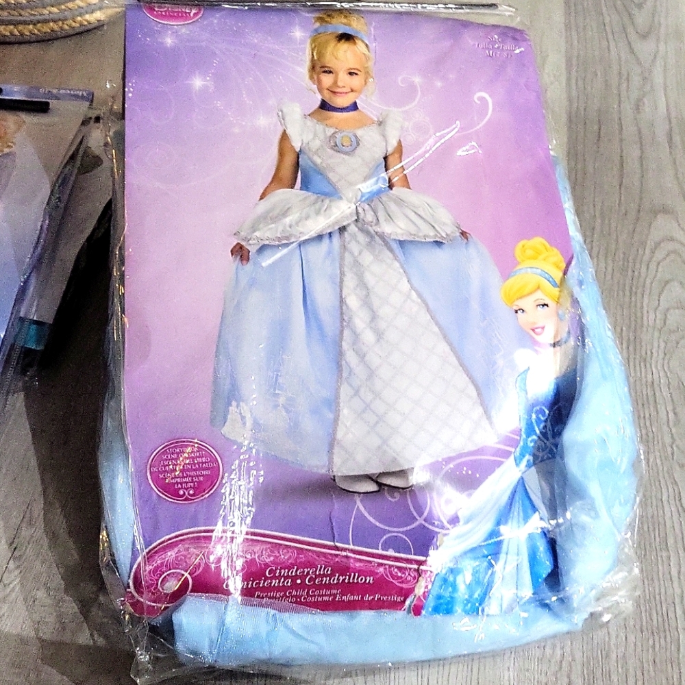 Like New Cinderella M 7-8
